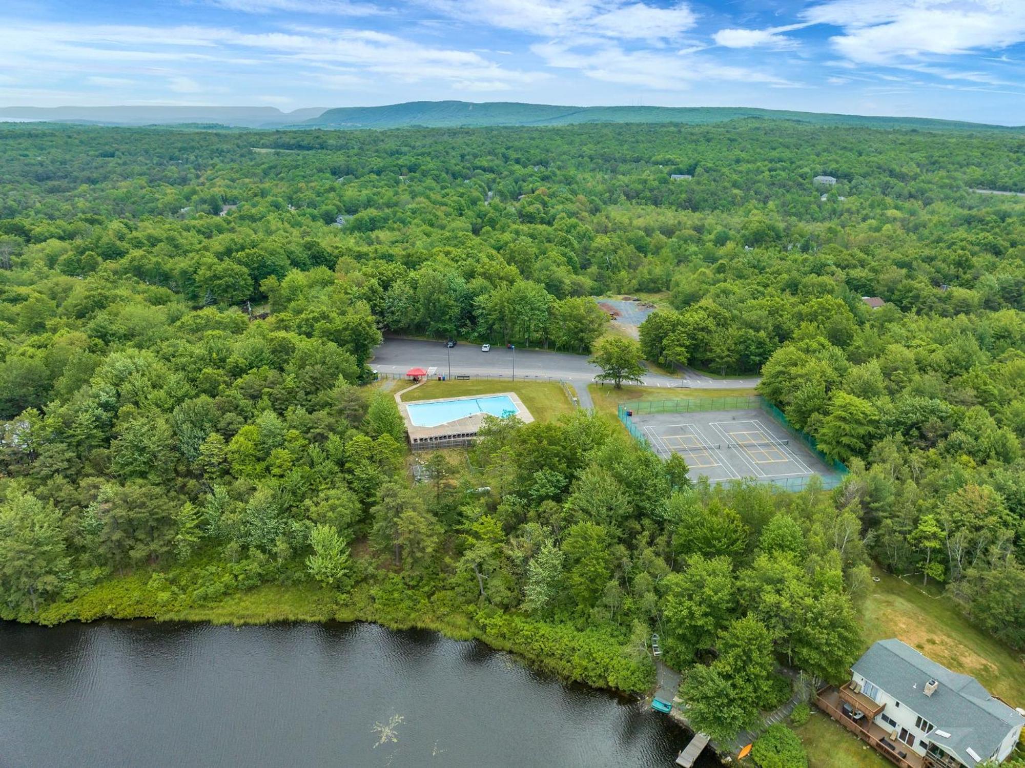 The Sage Chalet In Emerald Lakes, Poconos! Long Pond ภายนอก รูปภาพ